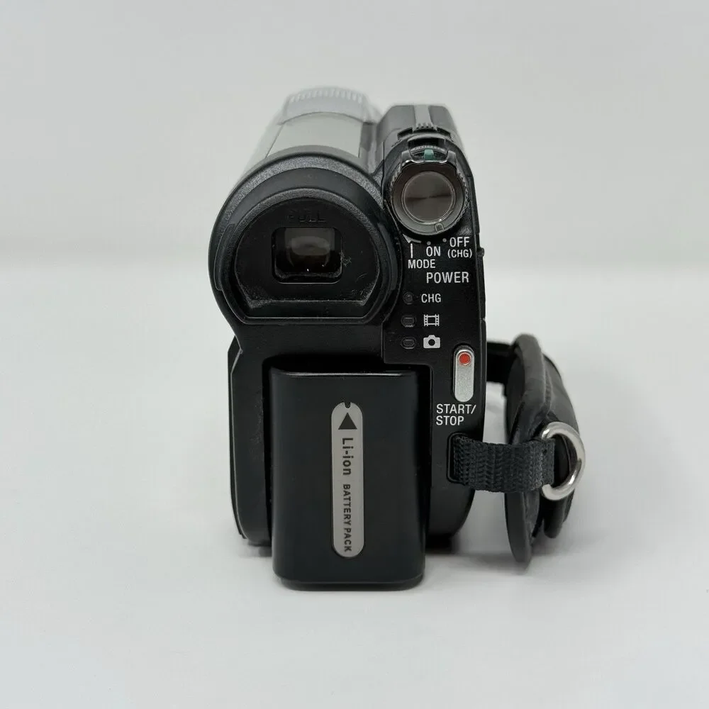 Sony Handycam DCR-DVD650 DVD Camcorder NTSC Box No Charger Cords
